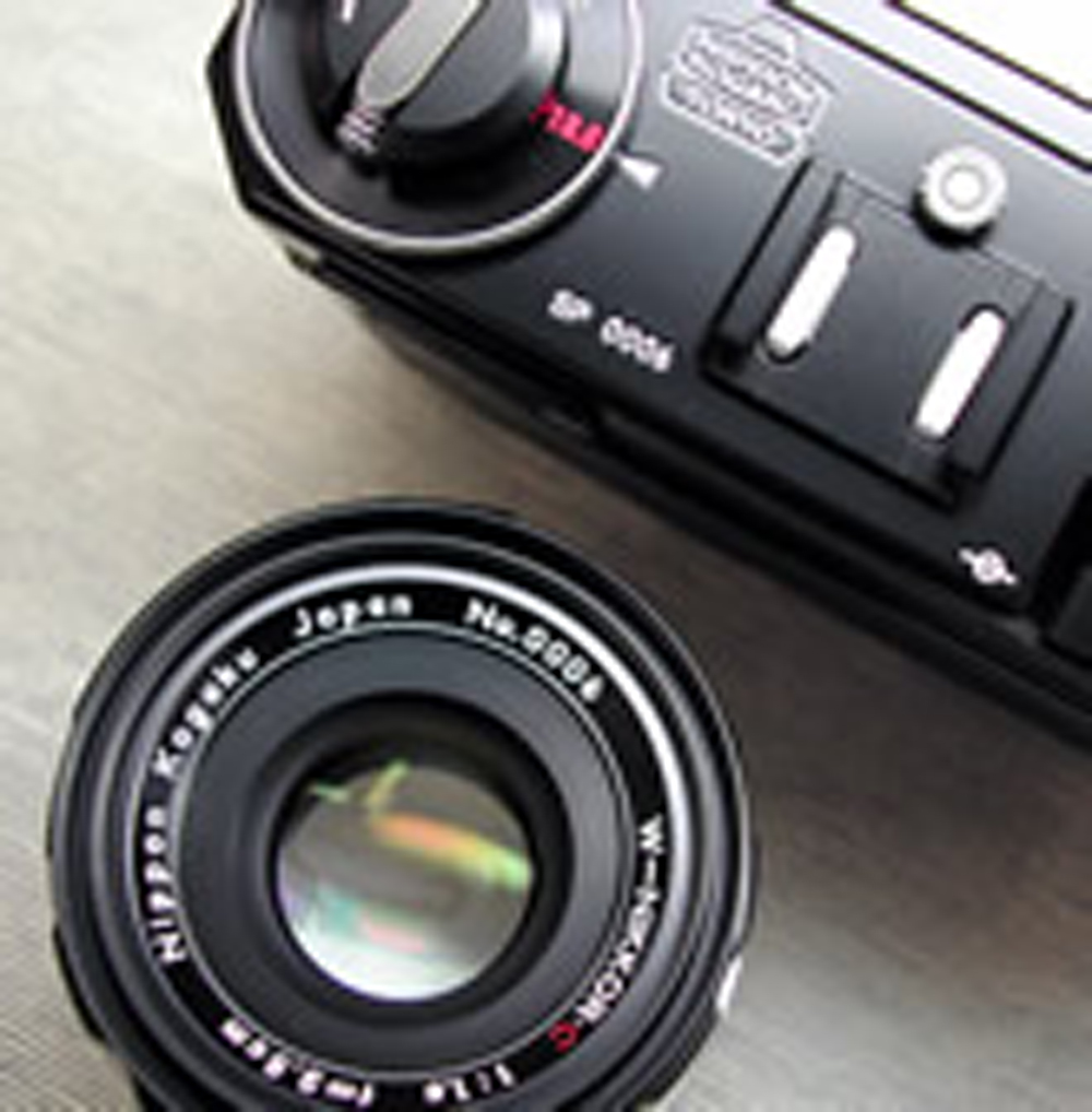 Serial numbers matched between body and lens