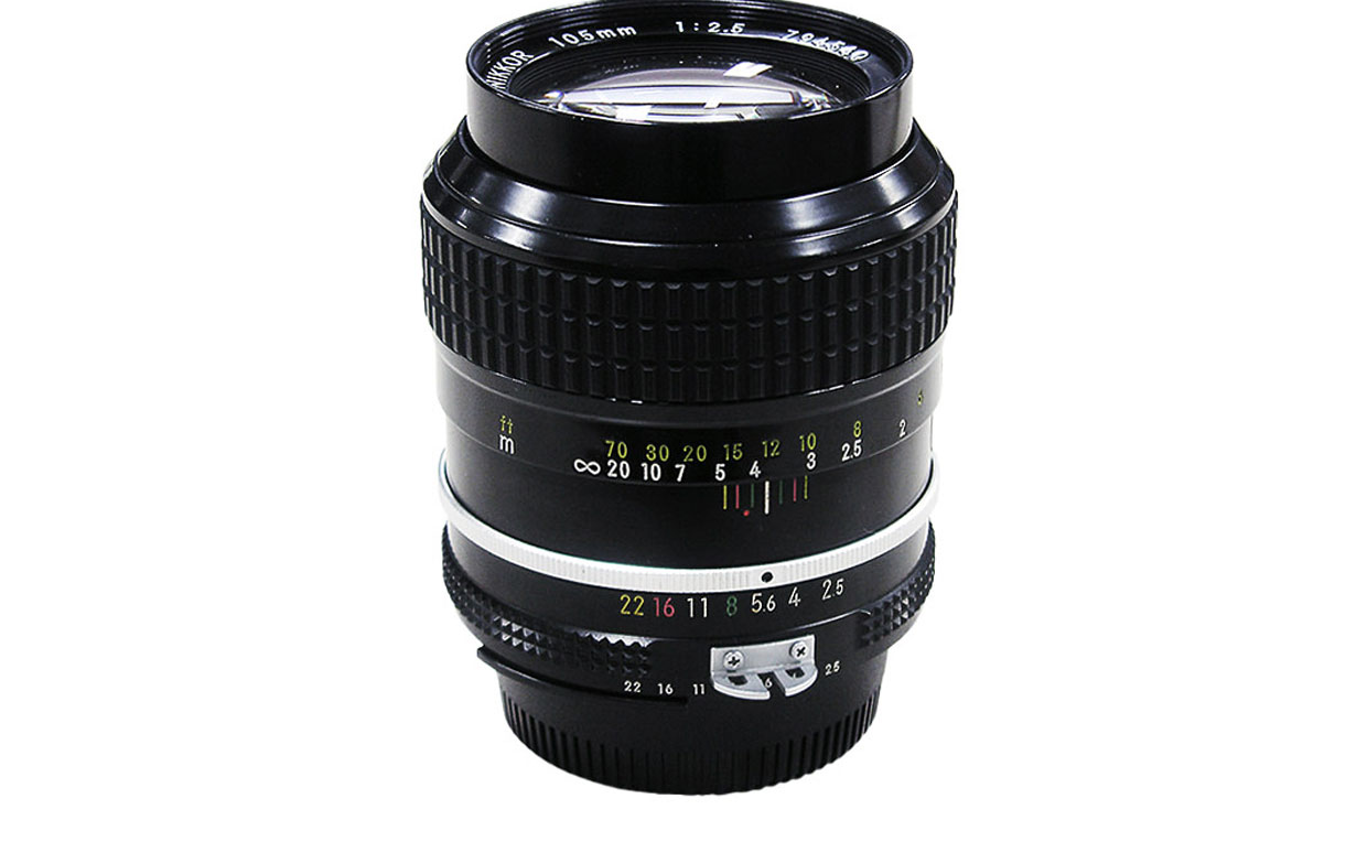 DD19 Nikon Ai NIKKOR 105mm f/2.5-